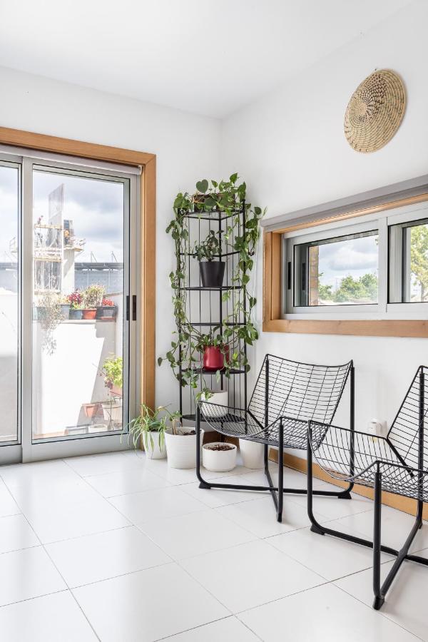 Joivy Sleek House Balcony & 2 Terraces In Porto Appartement Maía Buitenkant foto